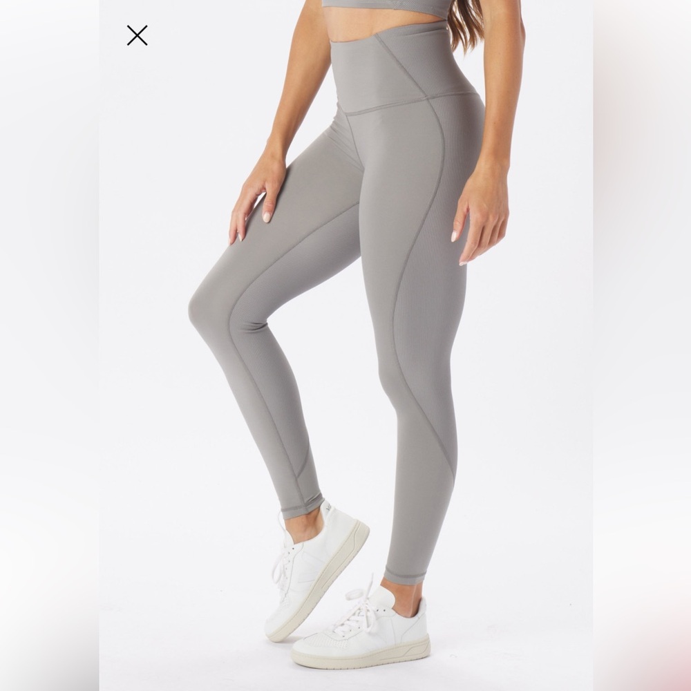 NWOT Glider - Tone Up Legging: Silver Fog